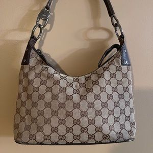 Gucci Small Hobo Bag * Authenticated *